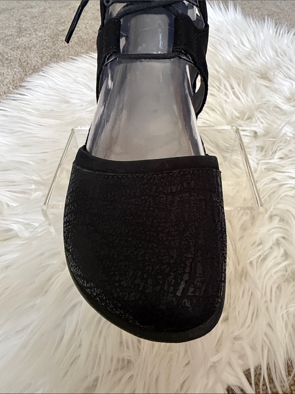 NAOT Kata Women’s Lace-Up Closed Toe Sandals in Black Crackle Leather Size EU 38 - Picture 9 of 16